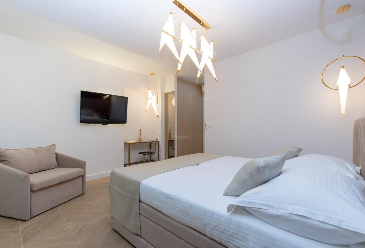 Bosket Luxury Rooms สปลิท ภายนอก รูปภาพ
